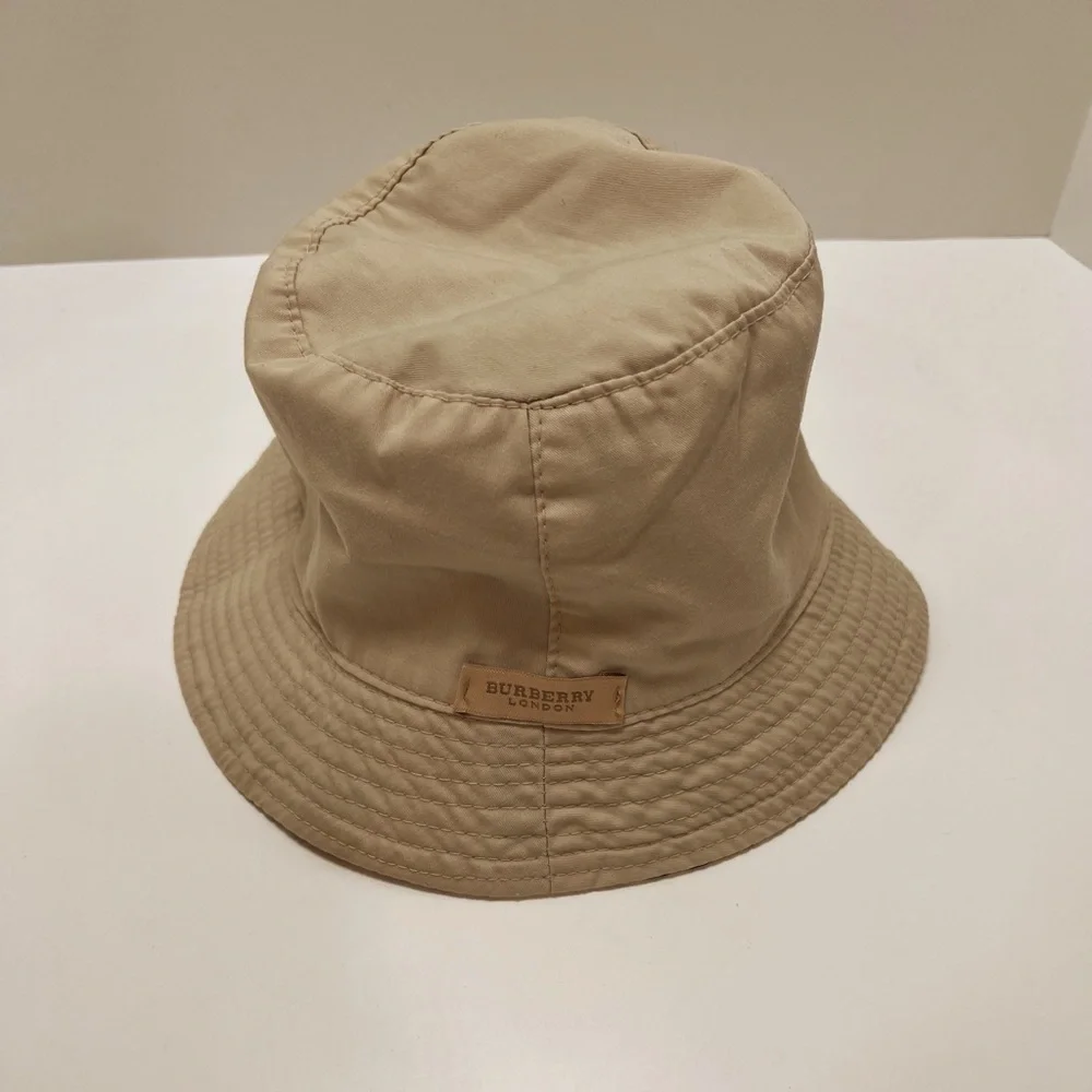 Burberry Look Plaid Bucket Hat Reverseable - Picture 3 of 6